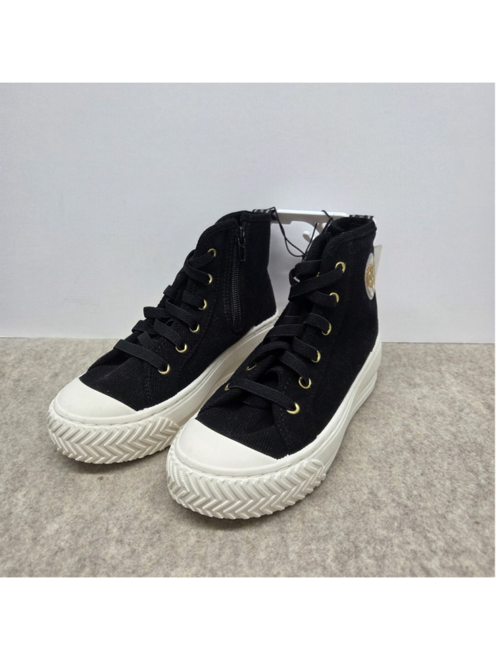 NWT Girls Justice Black Hightops With White Soles Size 2